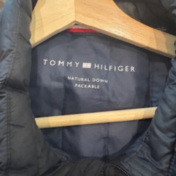 Like New Tommy Hilfiger Men's Real Down Insulated Packable Puffer Black Jacket M - Picture 4 of 13
